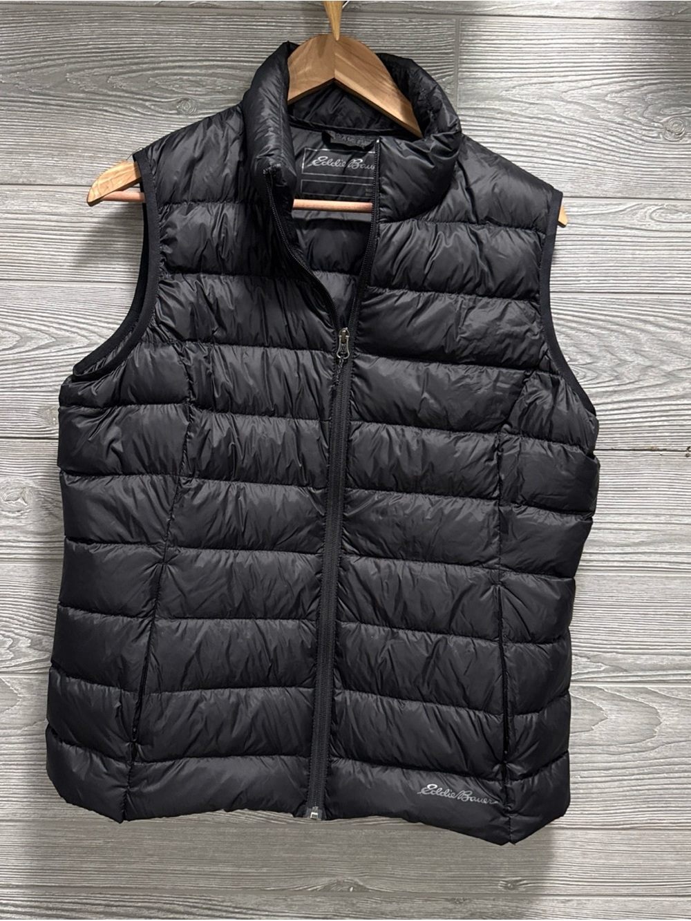 Eddie Bauer Womens Down Puffer Vest Size L Black EB650 Insulated Packable Travel
